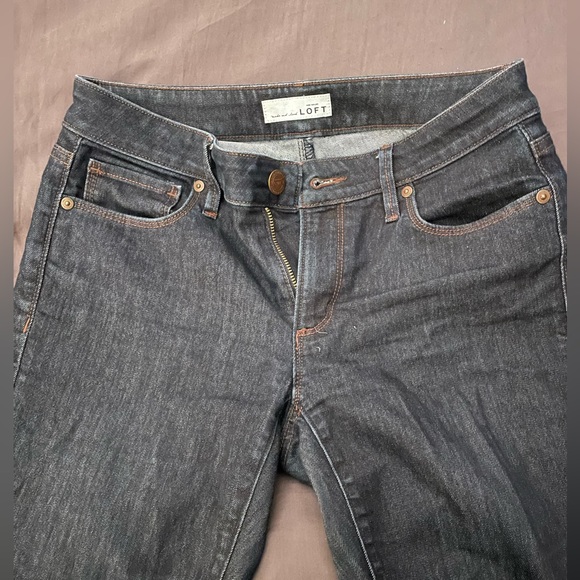 Ann Taylor Loft Curvy Skinny jeans, size 26 waist - Picture 2 of 3